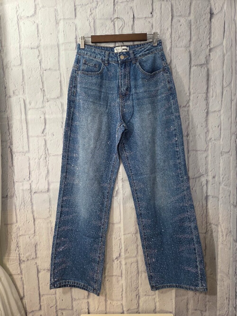 Fashion Nova Size 5 Medium Wash Rhinestone Embellished Straight Leg Jeans